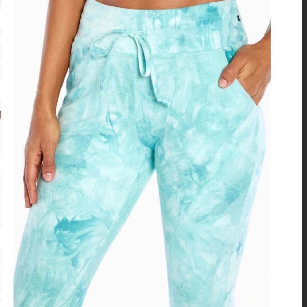 Marika Green Tie Dye Joggers/Pants - NEW✨